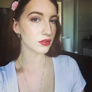 Meet your Posher, Rebecca